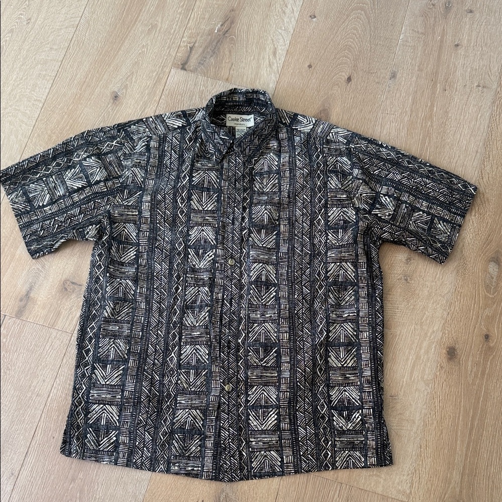 Casual Hawaiian Patterned Button-Up Shirt - Black & Cream